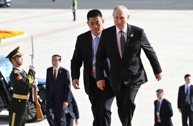 大国博弈的顶级境界
你们发现了吗？北京机场这几天的红地毯恐怕都没来得及收，因为这