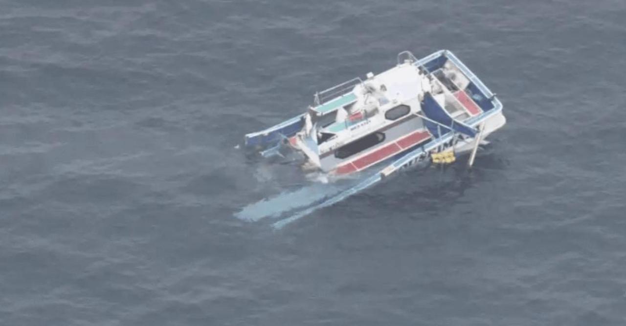 日本中部海域突发！499吨货船碾碎16吨渔船，船上13人全部坠海。

2026年