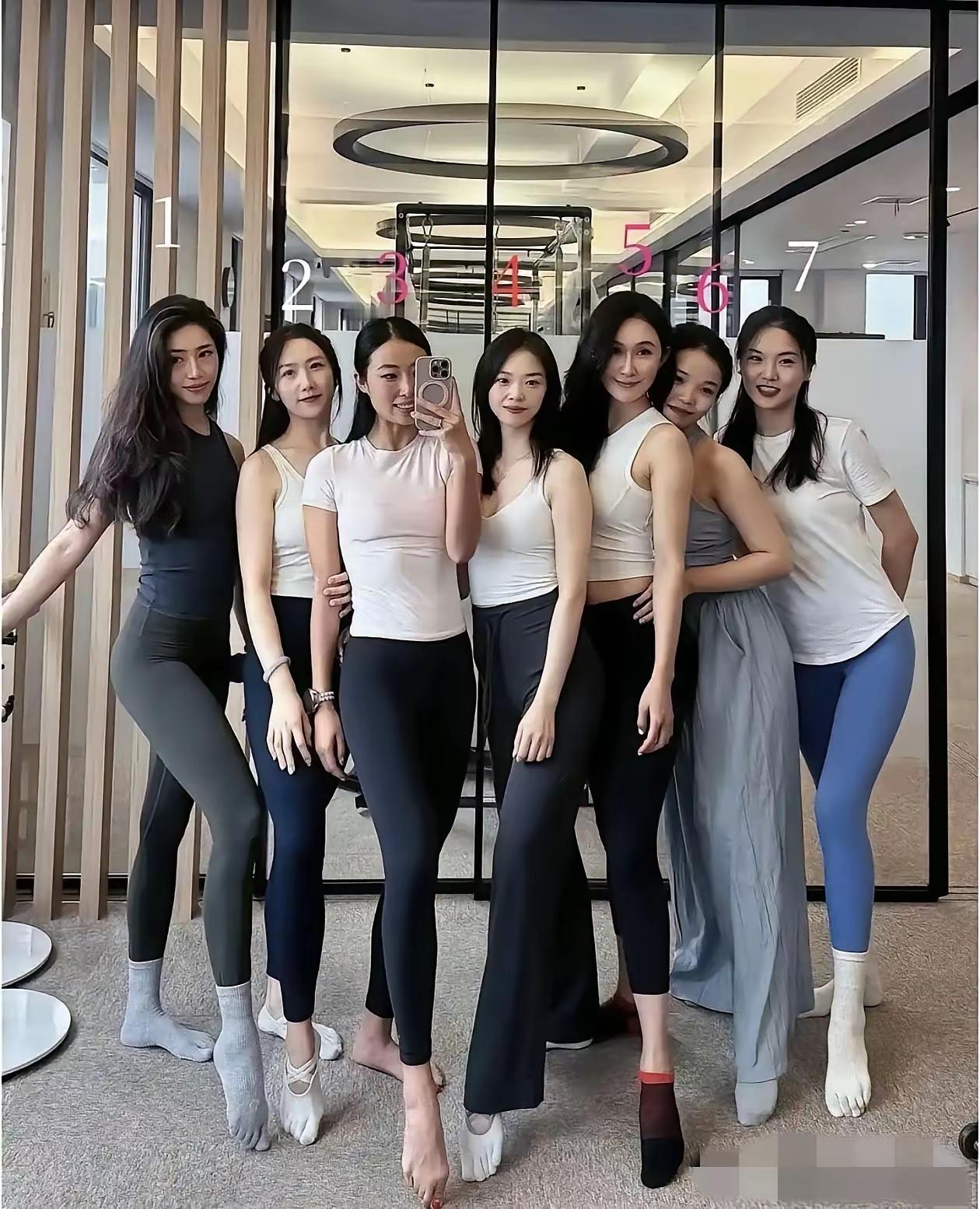 选一个带走！！！！！不能多选！！！