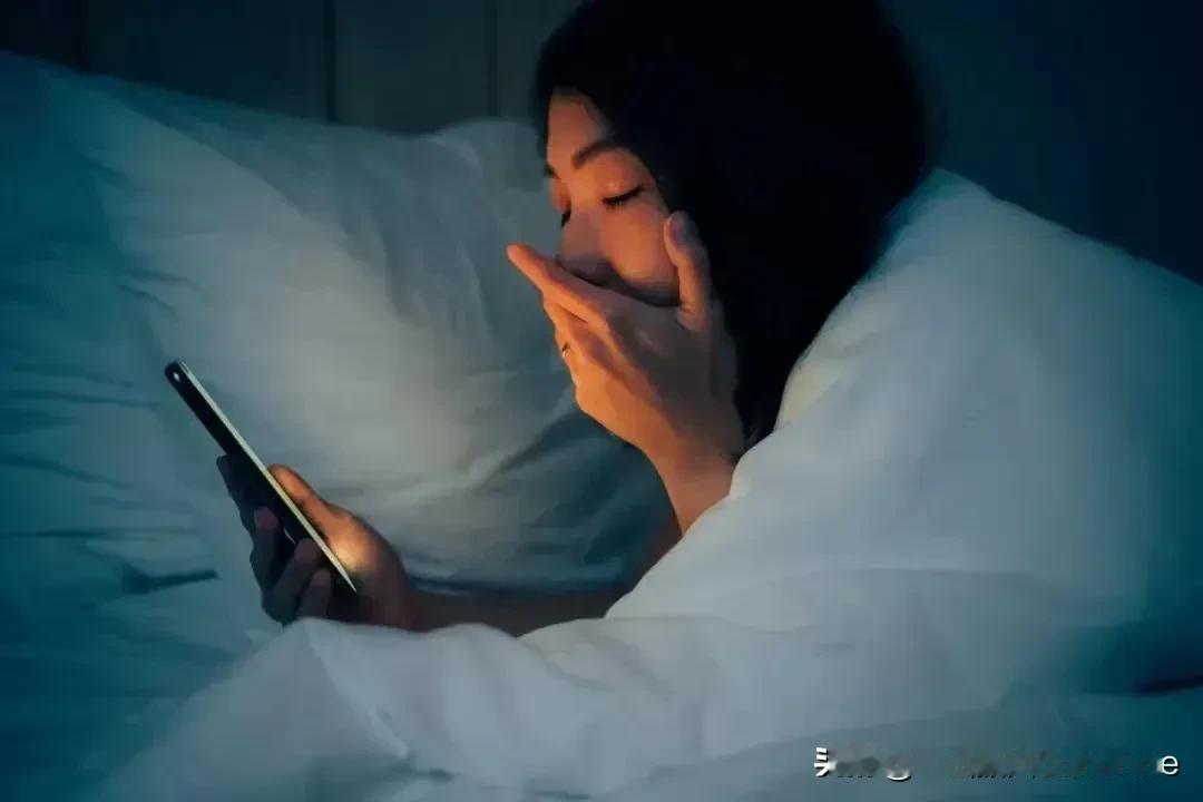 拖延症出现


在睡觉之前玩手机，如果是感觉到自己已经玩了很长时间，那在这个时候