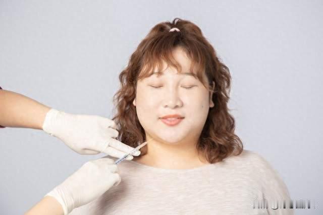 45岁姑姑打减肥针，从163斤瘦到120斤，两年后真实状态