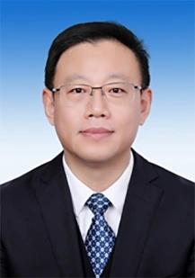 新疆生产建设兵团是正部级单位，副司令员是副部级，这是一只妥妥的大老虎。有几个特点