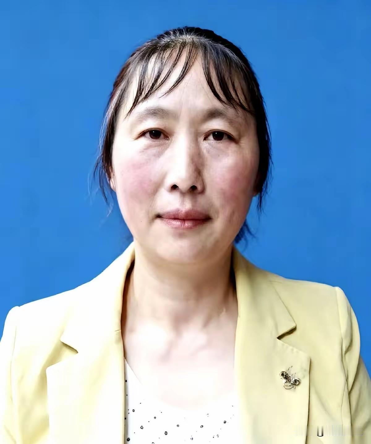 日子本就过得紧巴巴，家家户户都是勉强糊口。袁怀玉家里原本就有两个年幼的亲生儿子要