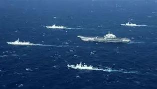 我国同日本、菲律宾、越南、印度都存在领土或海洋争议，印度体量大、又有核武器，越南