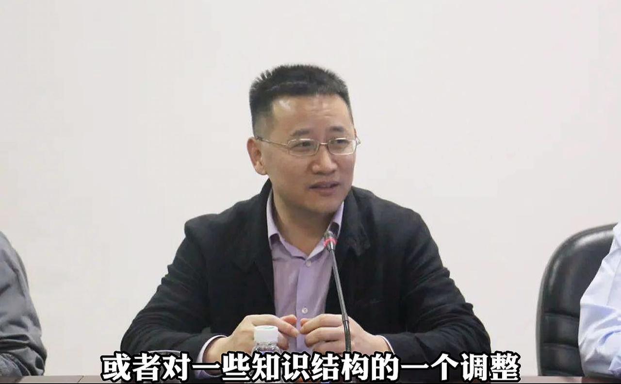 曾与祖事件中，最让人钦佩的不是高高在上的祖，

也不是好评如潮的曾，

而是祖的