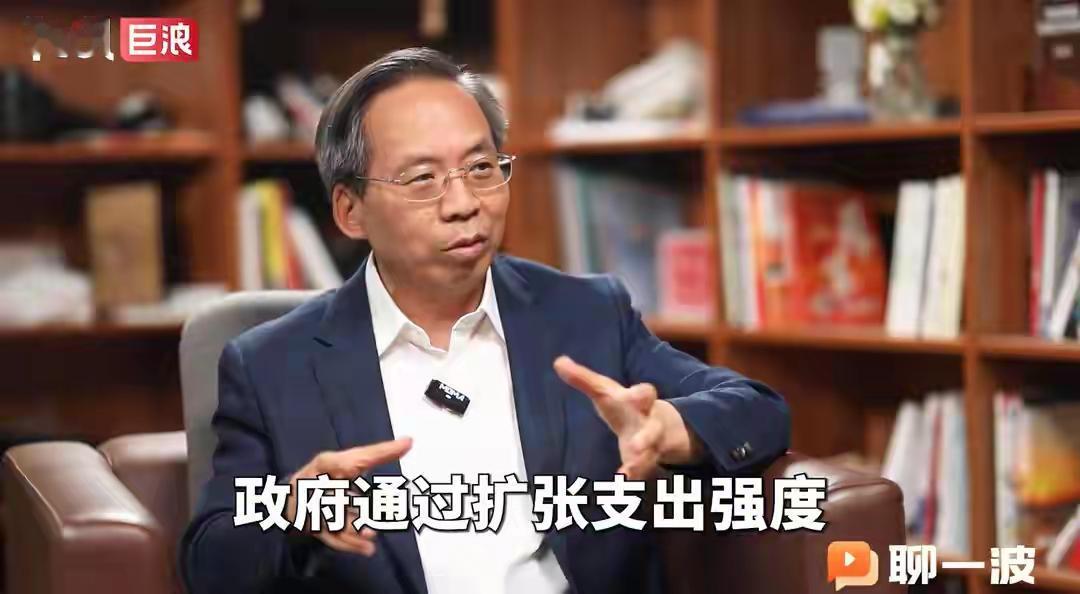 【物价到底是低还是高？】
最近有人说西红柿炒鸡蛋，鸡蛋都对不起西红柿，因为西红柿