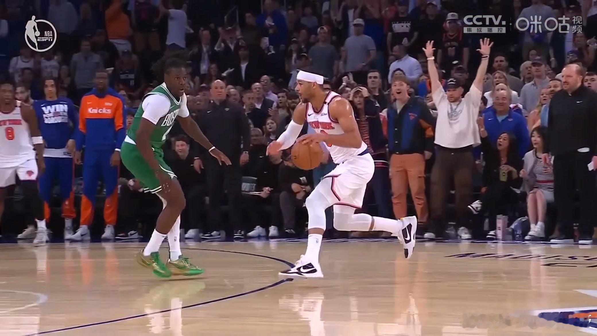 硬啊！哈特连续两次打成2+1！凯尔特人vs尼克斯 ​​​
