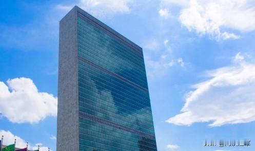 美官员在联合国大楼内遭辱骂、强光照脸，被迫躲进厕所，白宫方面要求联合国彻查此事。