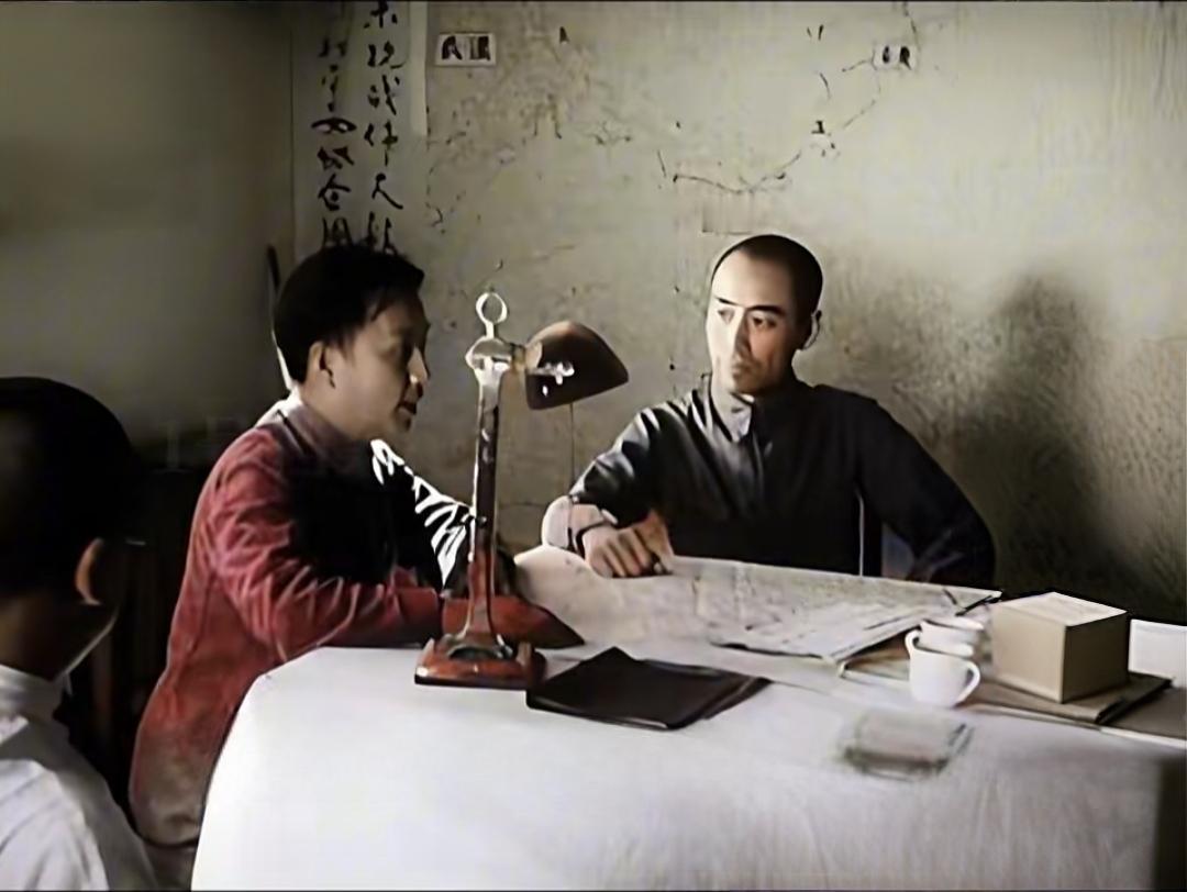 你有哪些珍藏许久的老照片今天是1月8日，发两张周公的老照片，以此追念这位旷世高人