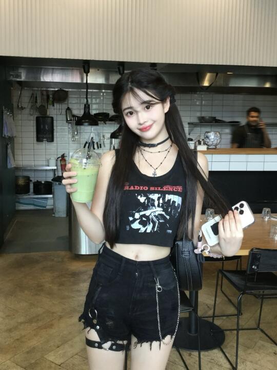 ✞.☠᛭..✟🕸️..✞今天小亚一下