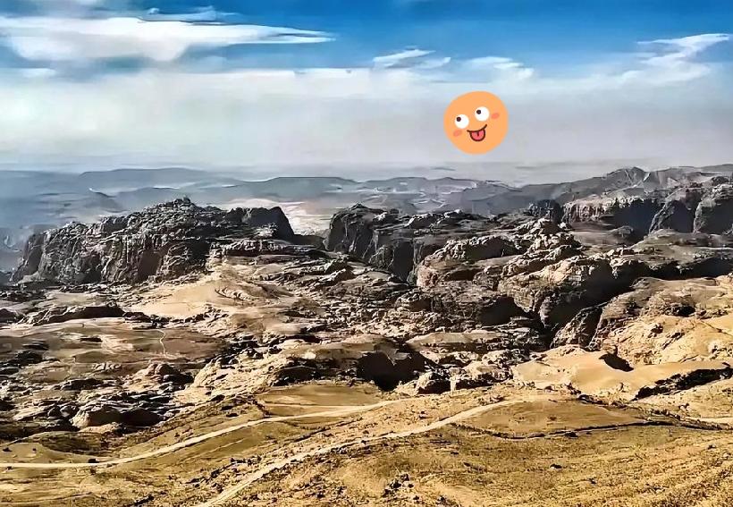 特朗普又动了卖武器的心思

还是那套老剧本

不过看咱们这回的反应

真让人眼前