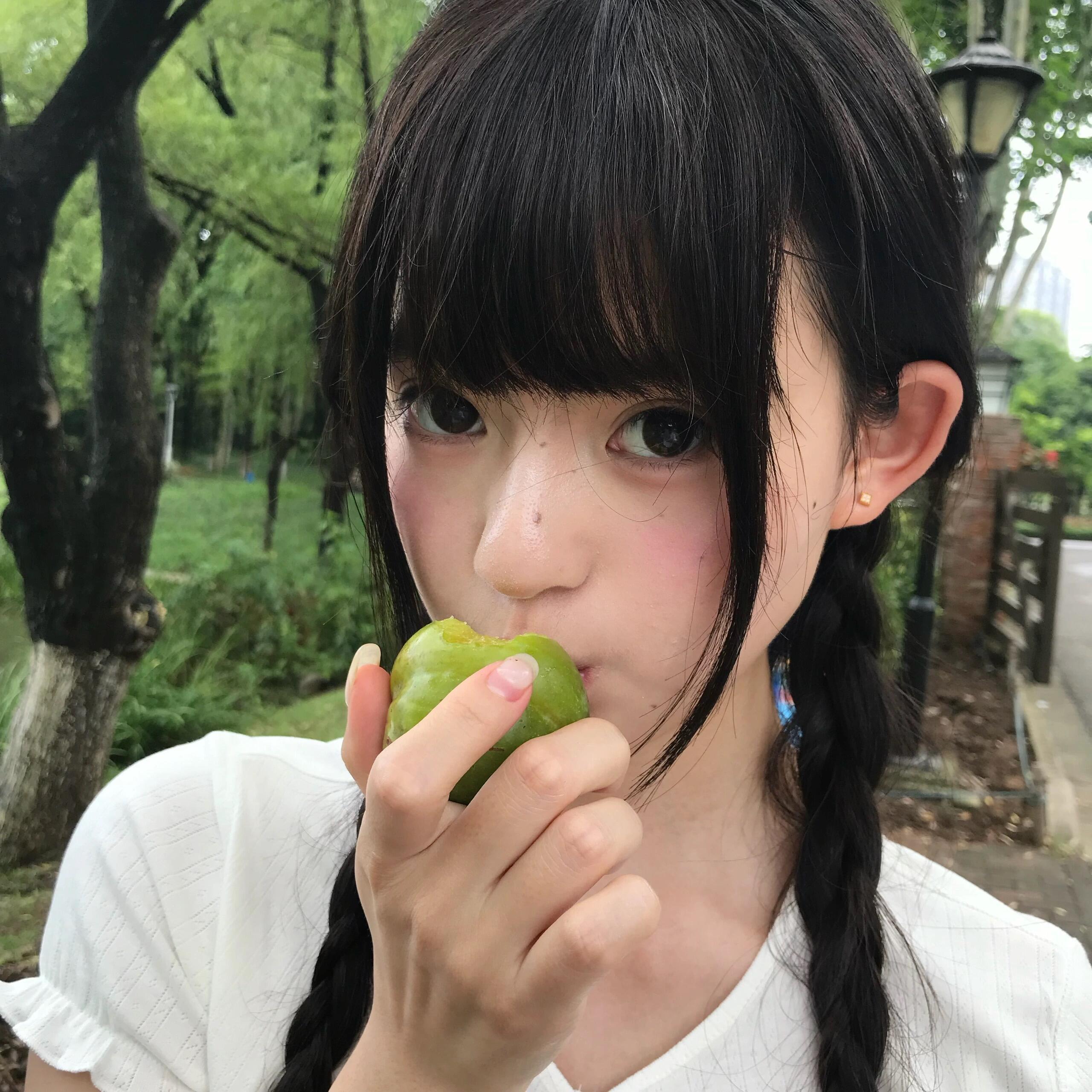 🍏☁️*Pany 