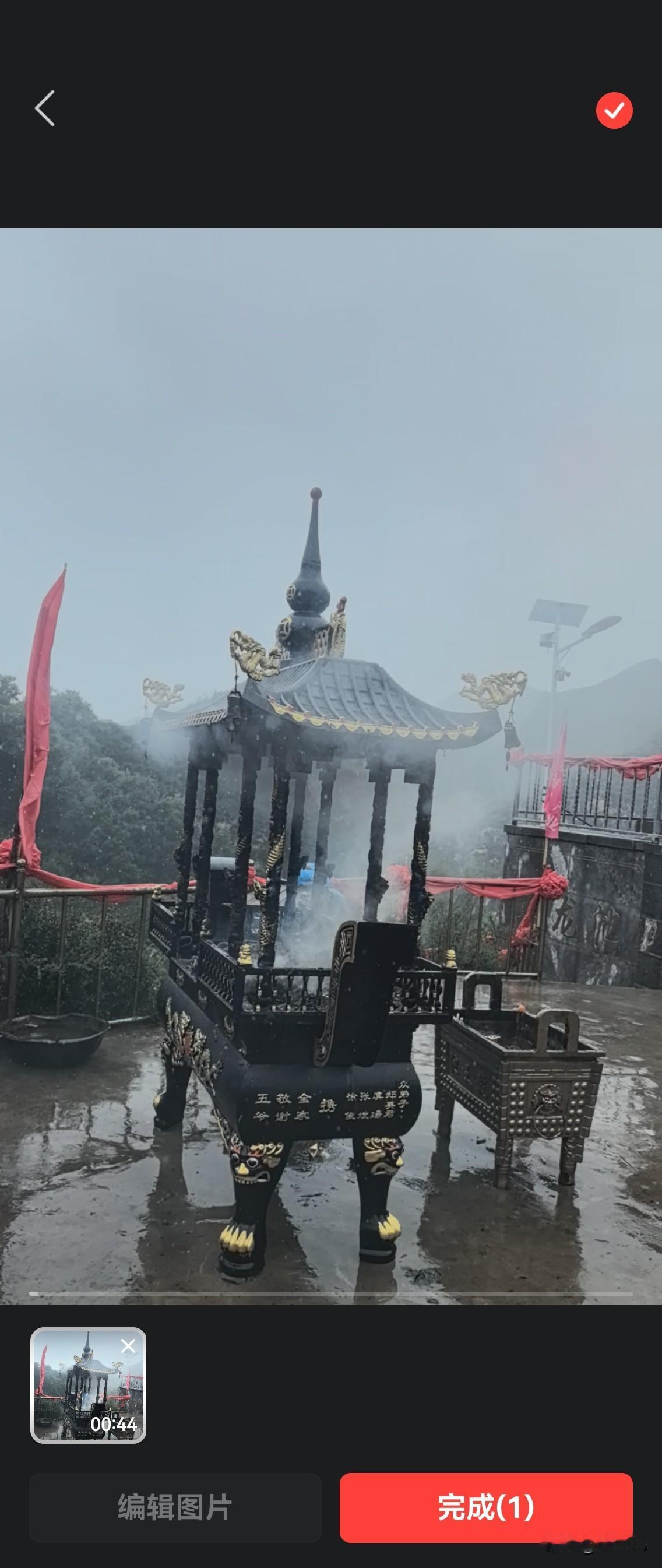不要因为看到有人作恶，
就丢掉自己的善良。
作恶的人毕竟是少数，
比如有的人虐待