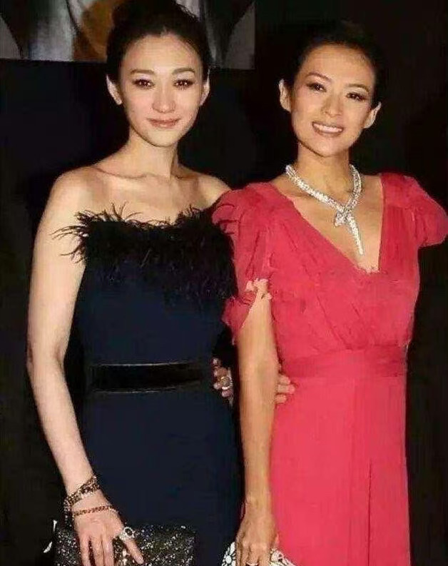 #合影杀手李小冉#小姐姐的状态是真的很不错呀，绝对就是个合影杀手，长相靓丽，皮肤