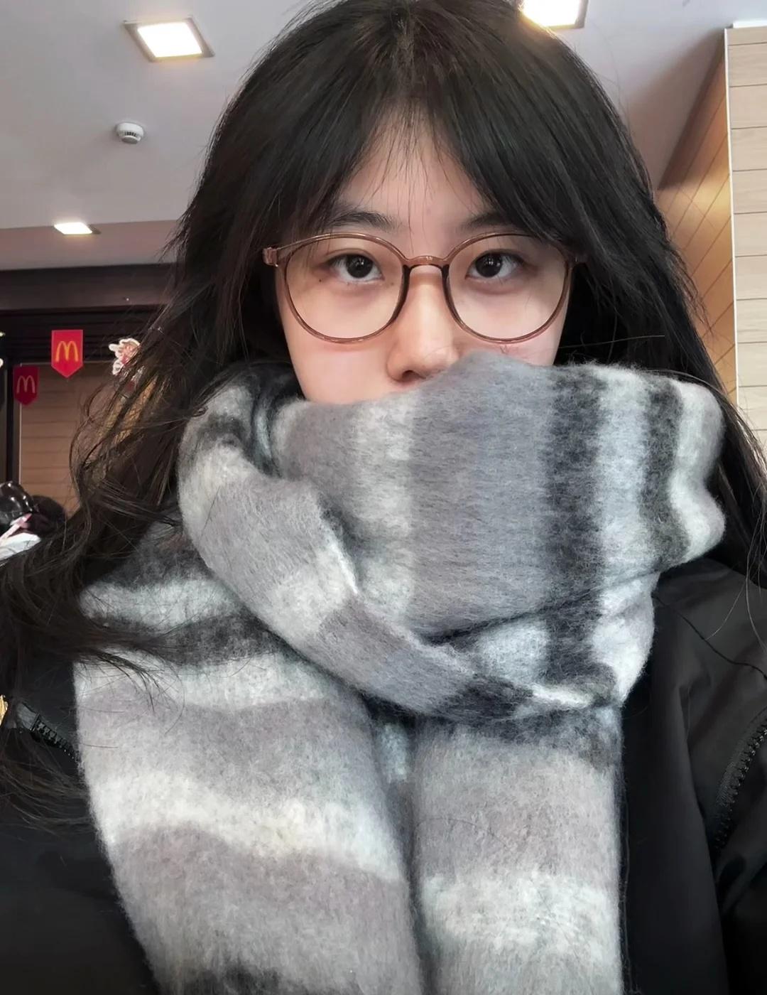 今年上海怎么还没春天
三月的上海你别太冷了！06  fyp  冬天到了春天还会远