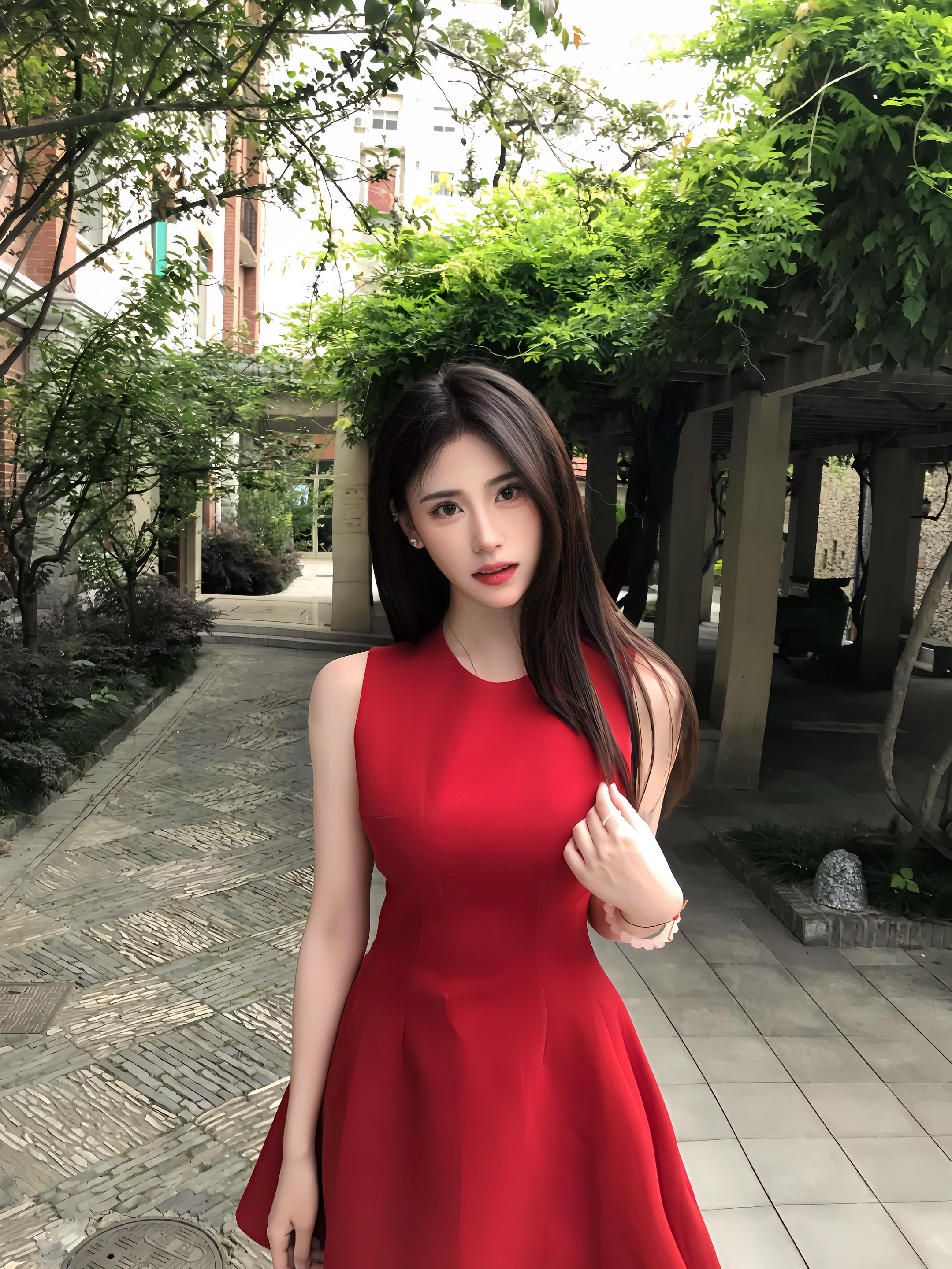 她吗 一个总喜欢以开玩笑的方式来表达爱意的人