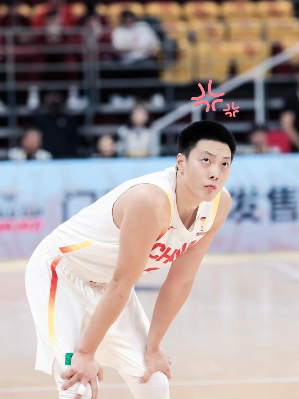 男篮对韩两战，胡明轩成最大争议！
13投0中+正负值-17太辣眼真的是让人失望