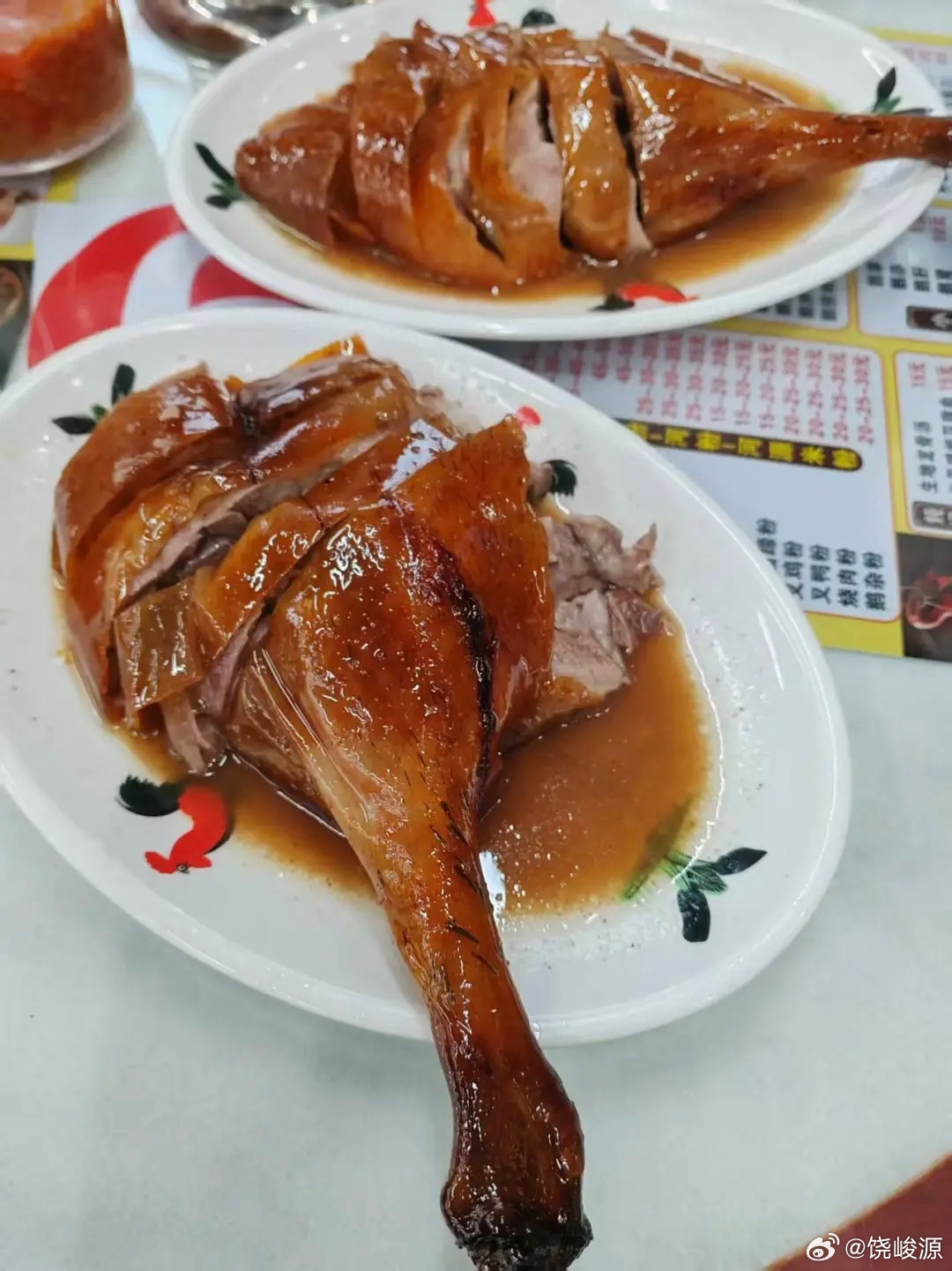 东莞人自带反「鸭骗」基因……这个谐音梗看懂了吗鹅腿阿姨卖的是鸭腿 东莞·东莞烧鹅