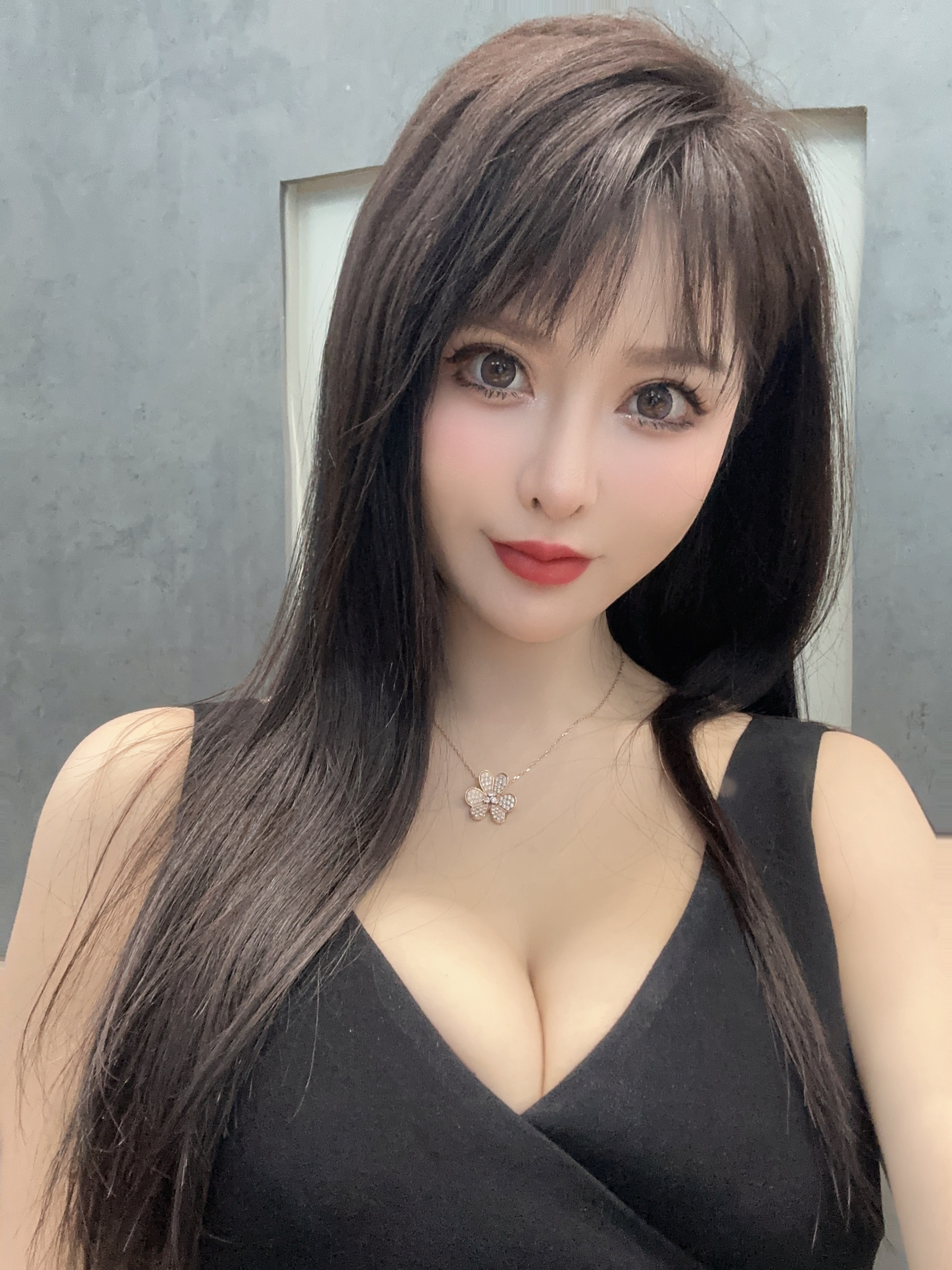 深圳车展第一天✌️8号馆哪吒展台等你  ​​​