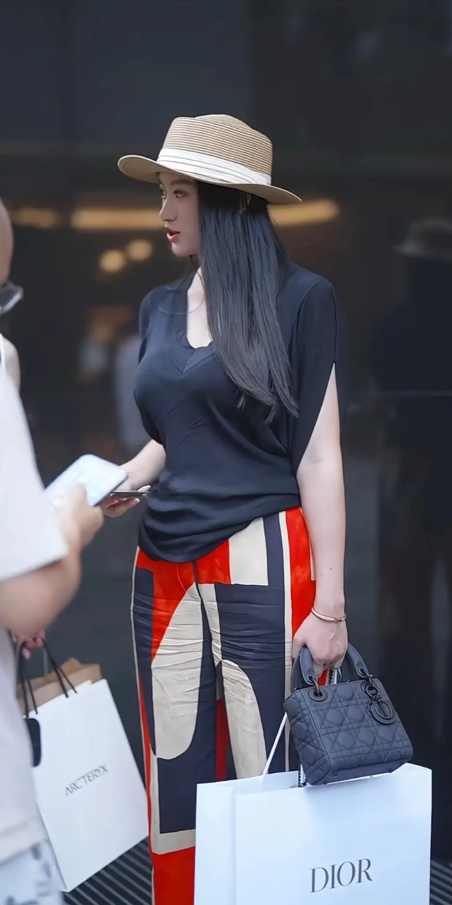 美女 街拍 优雅气质