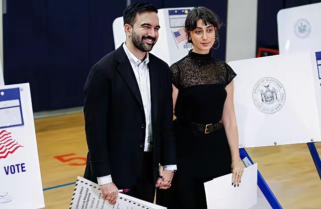 佐兰-马姆达尼当选纽约市市长，特朗普颜面再次扫地！
     尽管特朗普发长文号