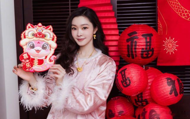 宋轶的拜年美照，nice！ 