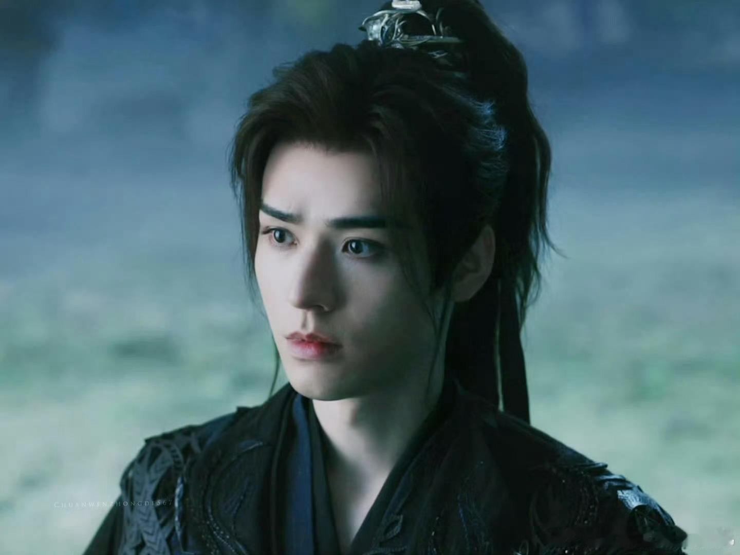 谁懂龚俊新剧被原著粉包场的含金量 被原著粉“包场”超牛！龚俊练打戏扛10公斤伞的