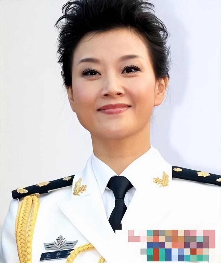 宋祖英：岁月从容，随心取舍

太惊艳了！59岁的宋祖英状态居然依旧封神！近日，她