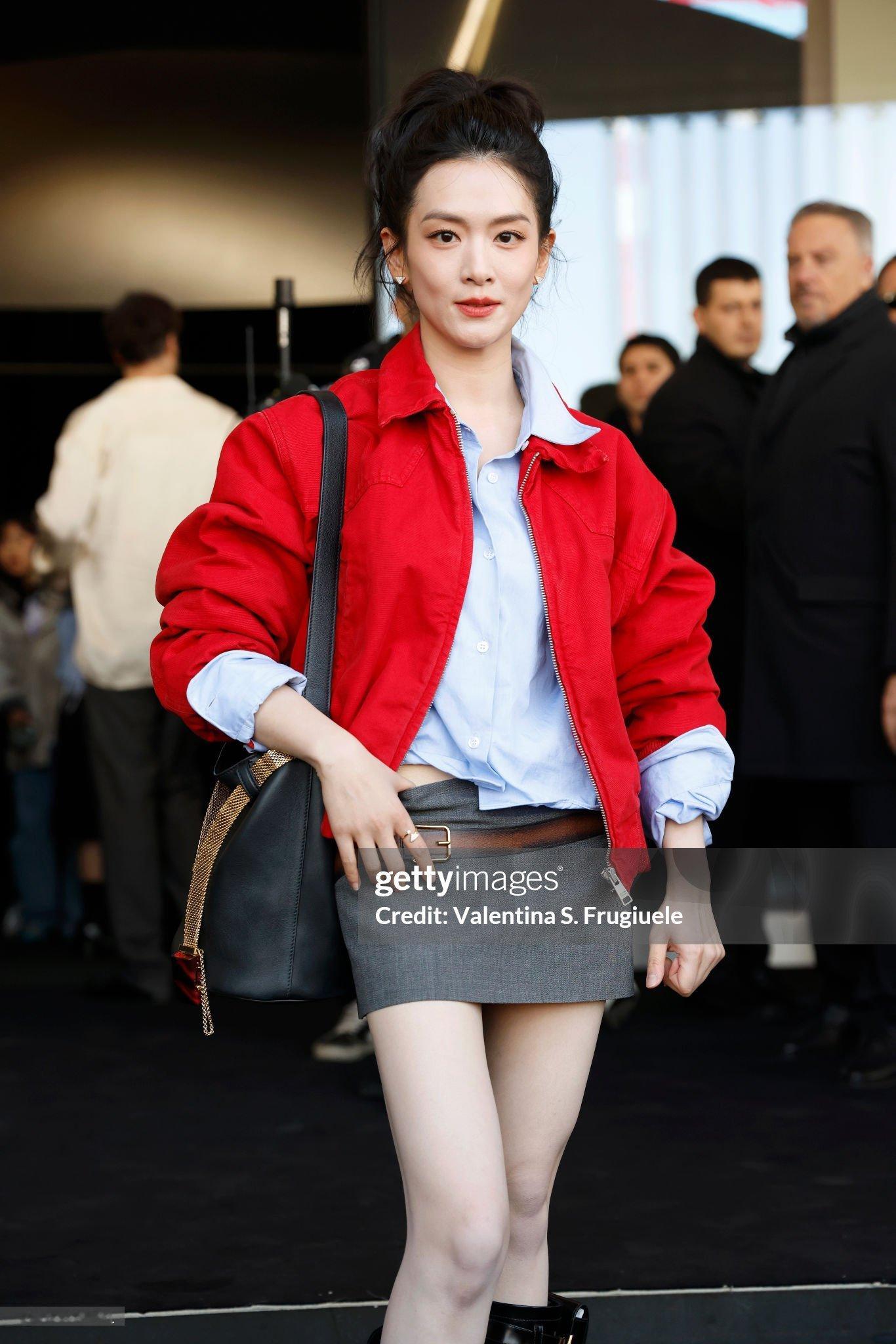 陈昊宇  in  PRADA  -  Milan Fashion Week 天呐