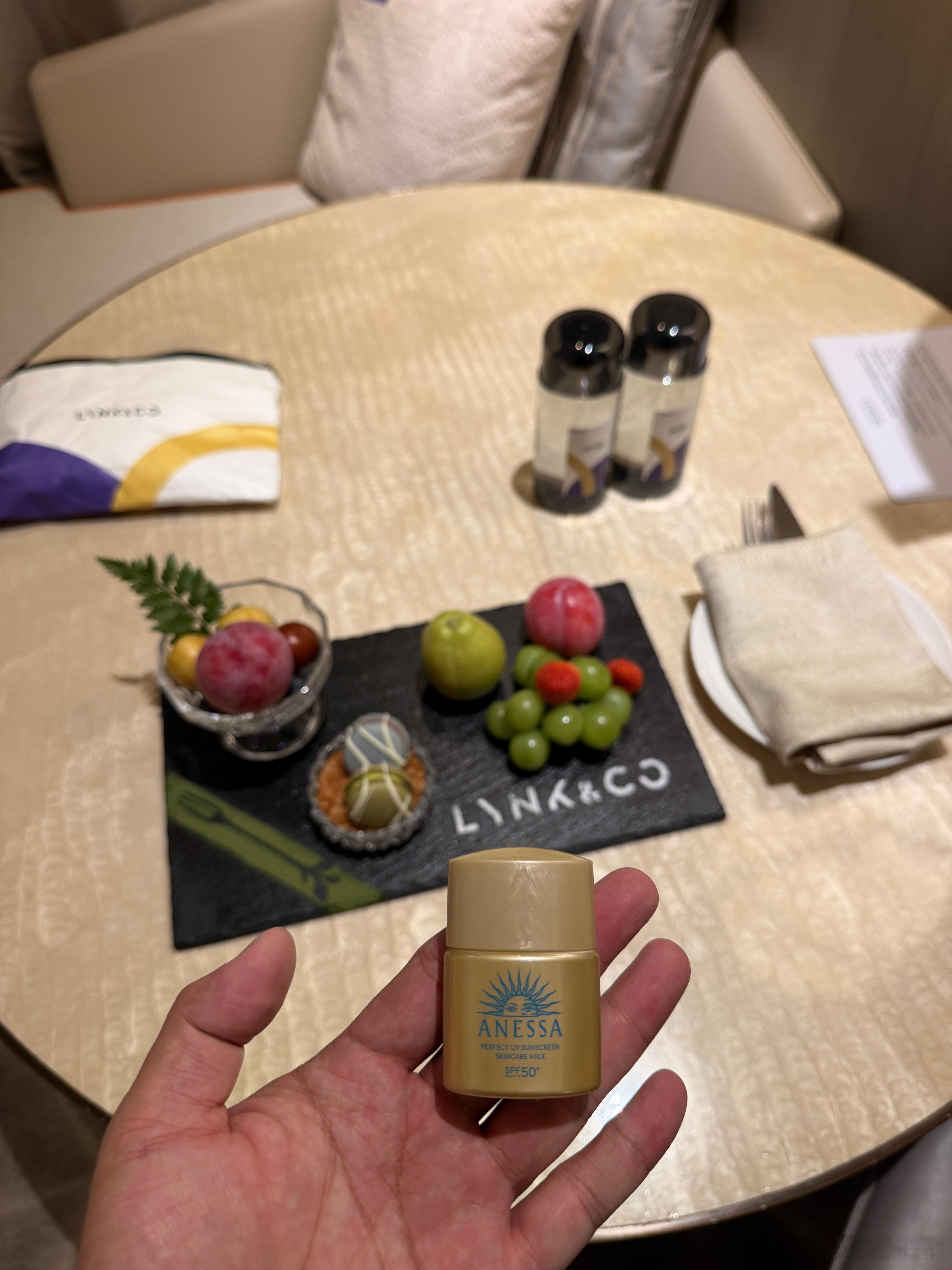 还在担心这趟上海呆5天没带防晒，领克的活动都会备户外用品，就有防晒霜！领克值得信