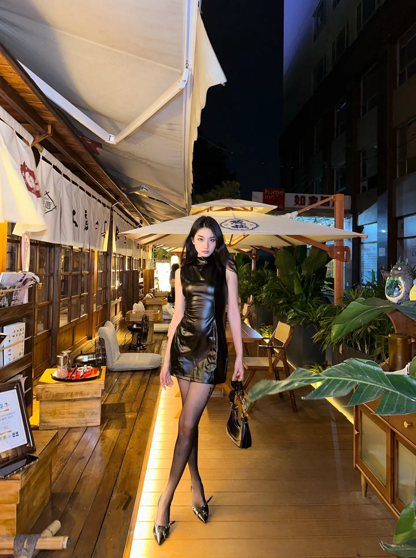 黑道千金又美又飒