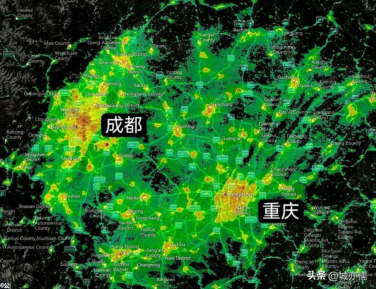 关于四川废止强省会战略以及成都与重庆的GDP差距问题，这是一个复杂的问题，涉及多