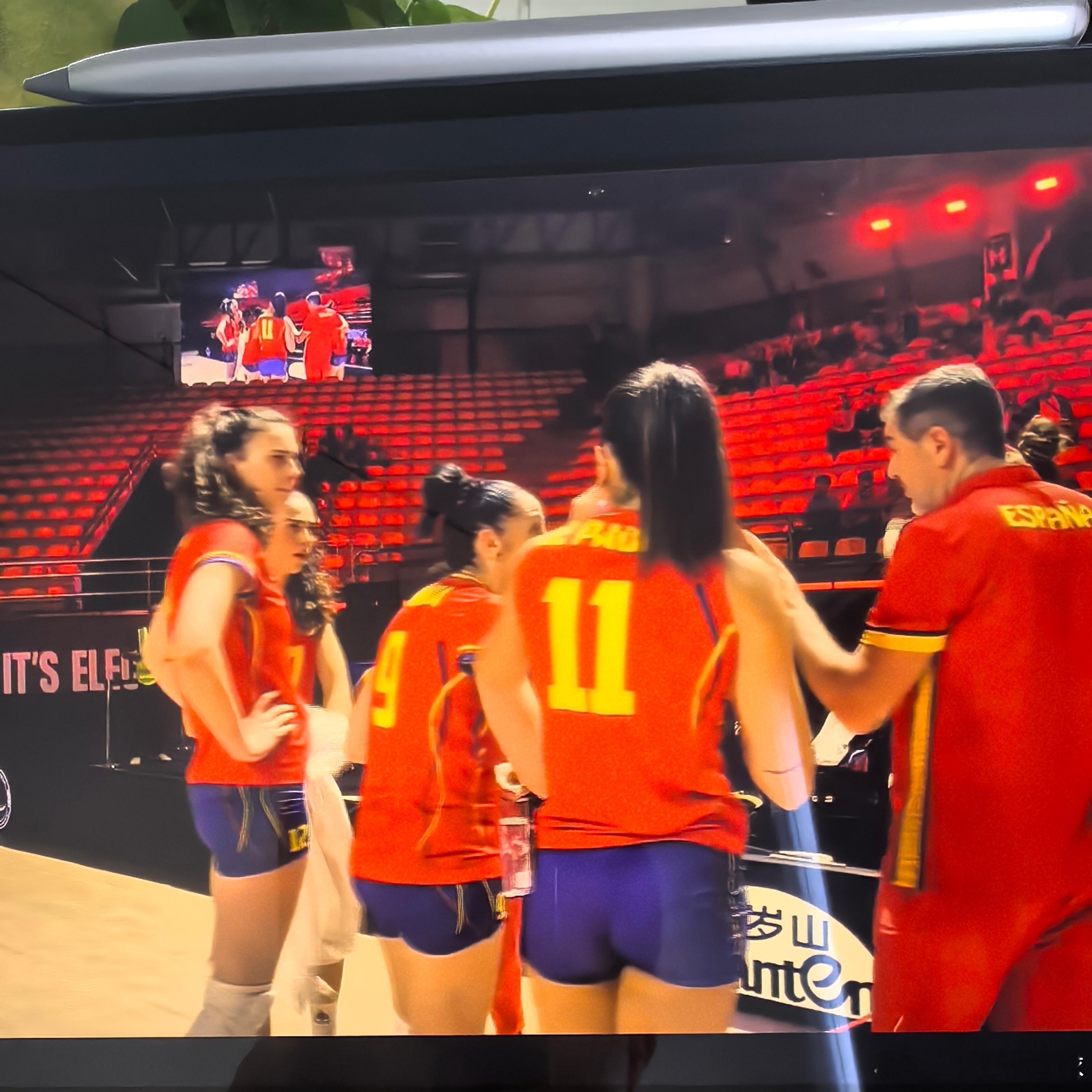 2025女排世锦赛 西班牙加油，万一要出线了呢～ ​​​