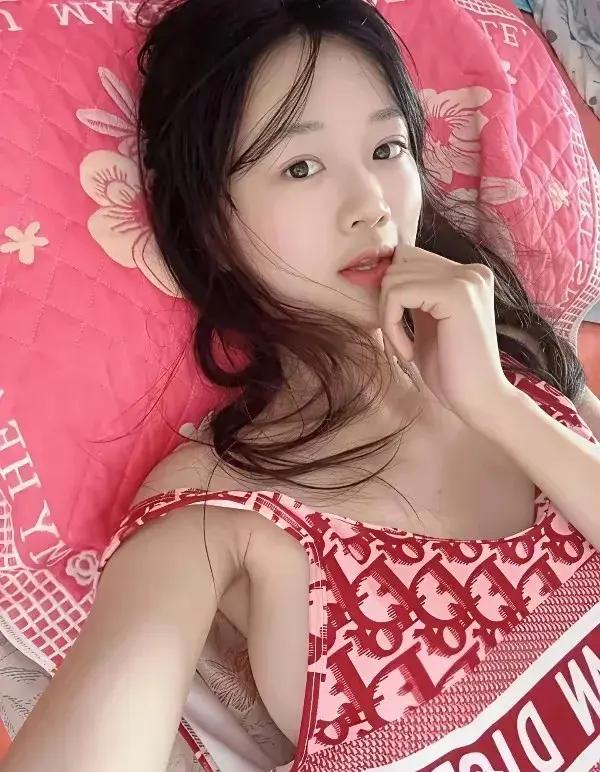 悟性极高的人往往都不合群，经常自己独来独往。不是他们生来喜欢孤独，而是在成长中选