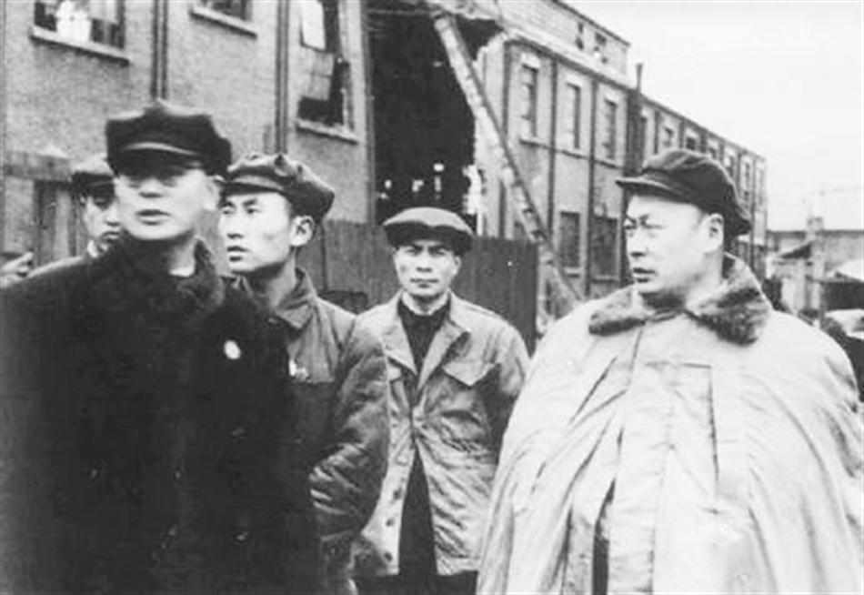1953年陈毅恩师被下令枪决，因曾救新四军，陈毅：他是功臣不能杀
 
这位让陈毅