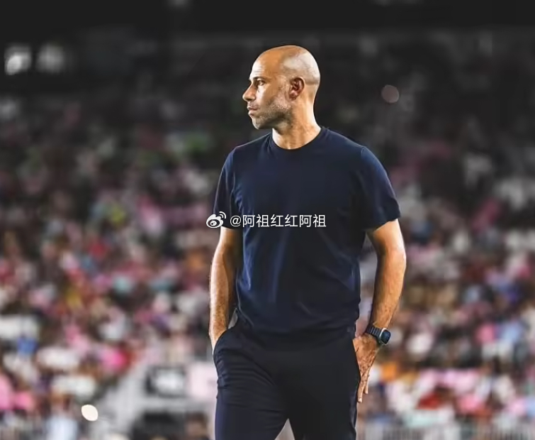 在今天上午进行的美冠杯1/8决赛次回合比赛中，梅西打进职业生涯第900球，迈阿密