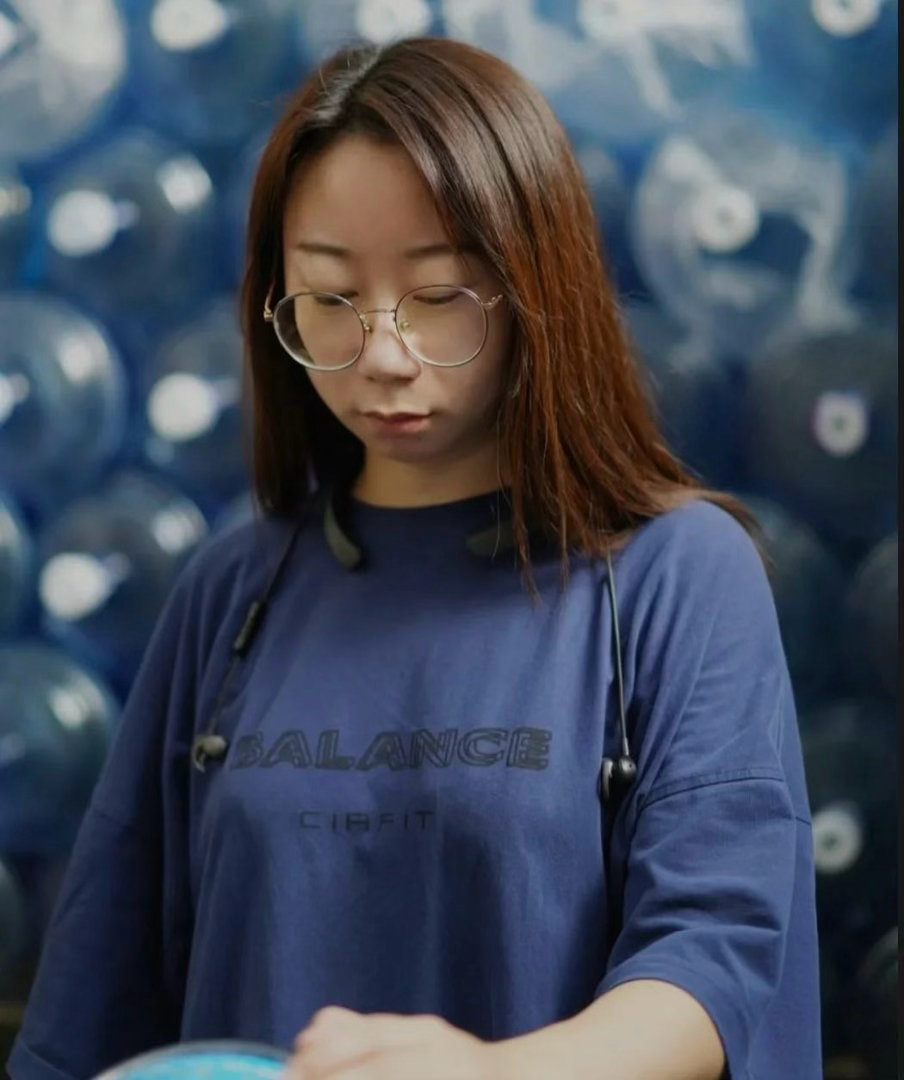 鸟鸟从选手到笑友团脱口秀和Ta的朋友们 看到鸟鸟出任脱3笑友团瞬间梦回当年参赛舞