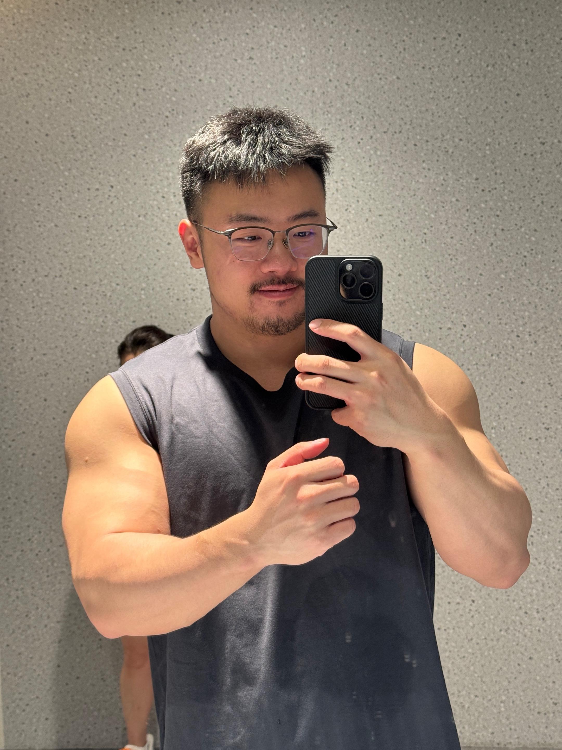 肉嘟嘟的也很曼妙啊