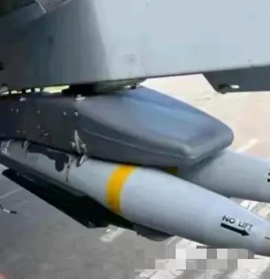俄乌战场的较量正从炮弹竞争走向滑翔炸弹的竞争，F-16的来临加剧了这一竞争趋势。