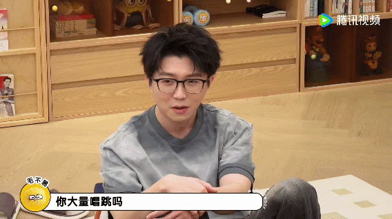 韩庚回内娱唱跳了毛雪汪 韩庚巡演主打唱跳舞台，作为初代顶流，你们觉得他的优势是情