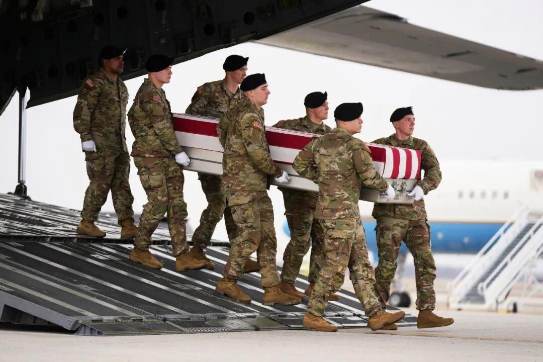 伊朗真敢打！4台美军萨德雷达被摧毁，7名美军士兵已阵亡

当地时间3月8号，中东