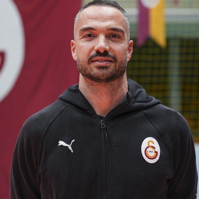 排球 🎙️阿尔贝托.比加雷利：目前，关于新赛季的转会运作，我们尚不便透露任何细