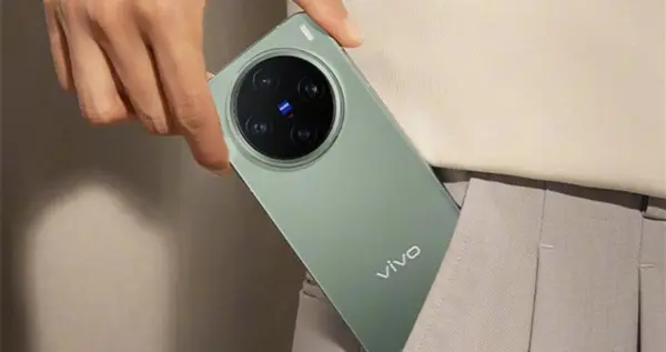 疑似vivo X300参数细节曝光：全球首款天玑9500小屏旗舰！