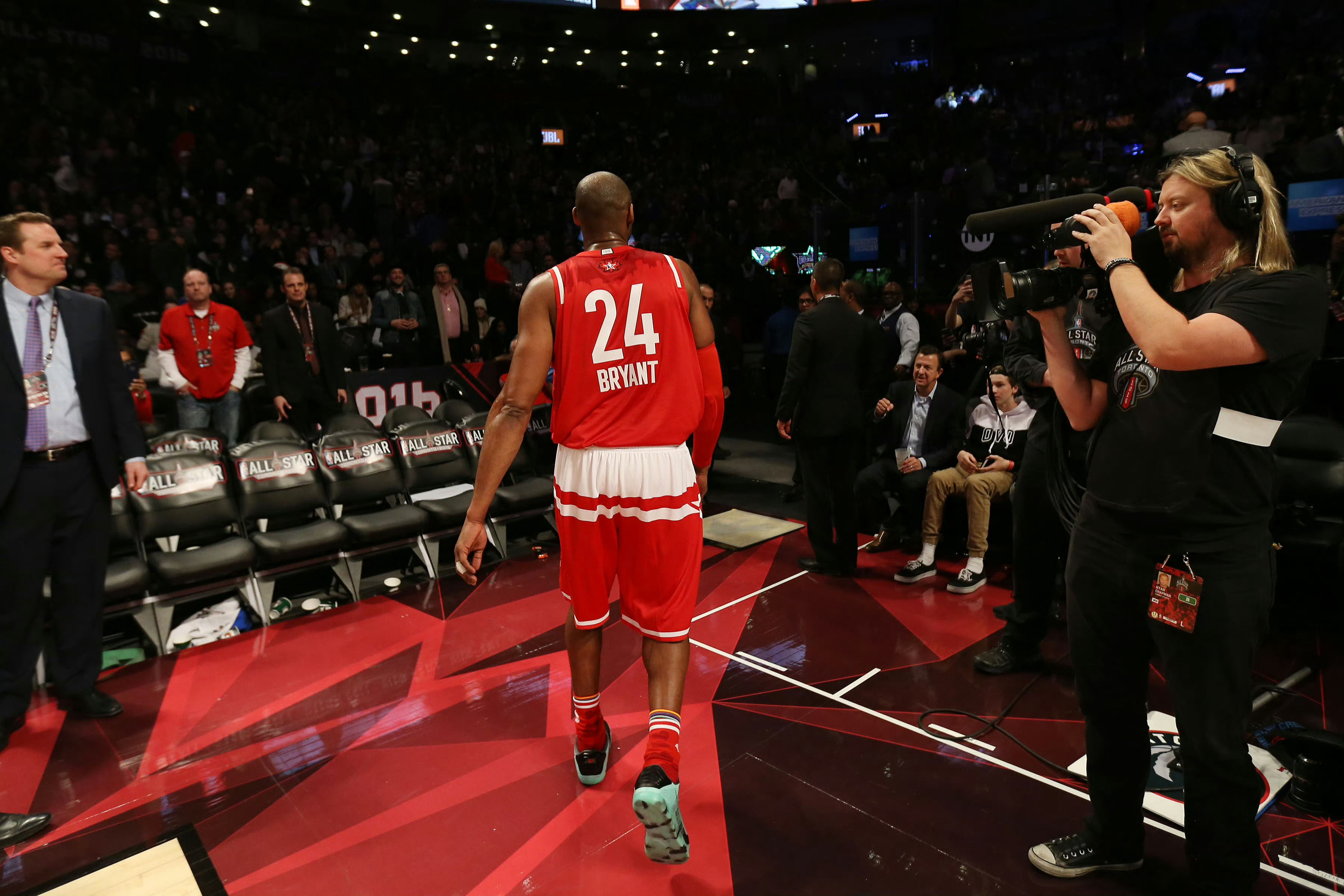 最好的时光时间流逝总是格外的快，珍惜当下，珍视眼前❤️科比退役的第3601天&科