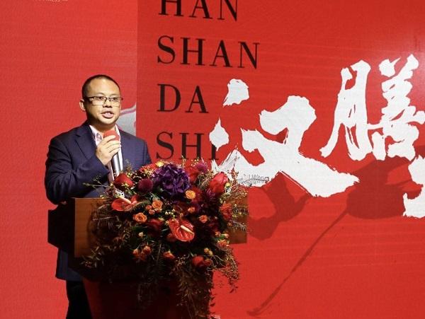 龙伟里，如何推动湘菜高端化

文/中国湘菜文化大师 邓杰

近二十多年来，新长福