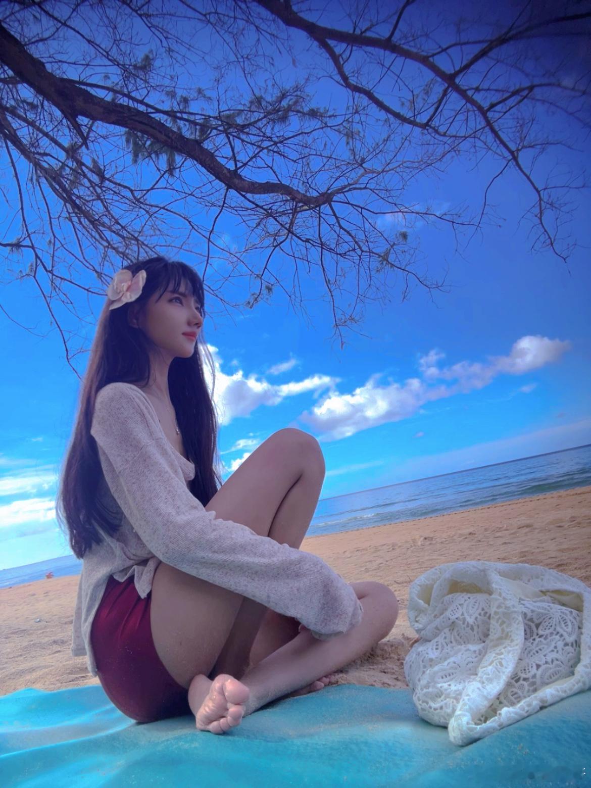 小时候喜欢的芭比娃娃就长这样[太开心]  ​​​