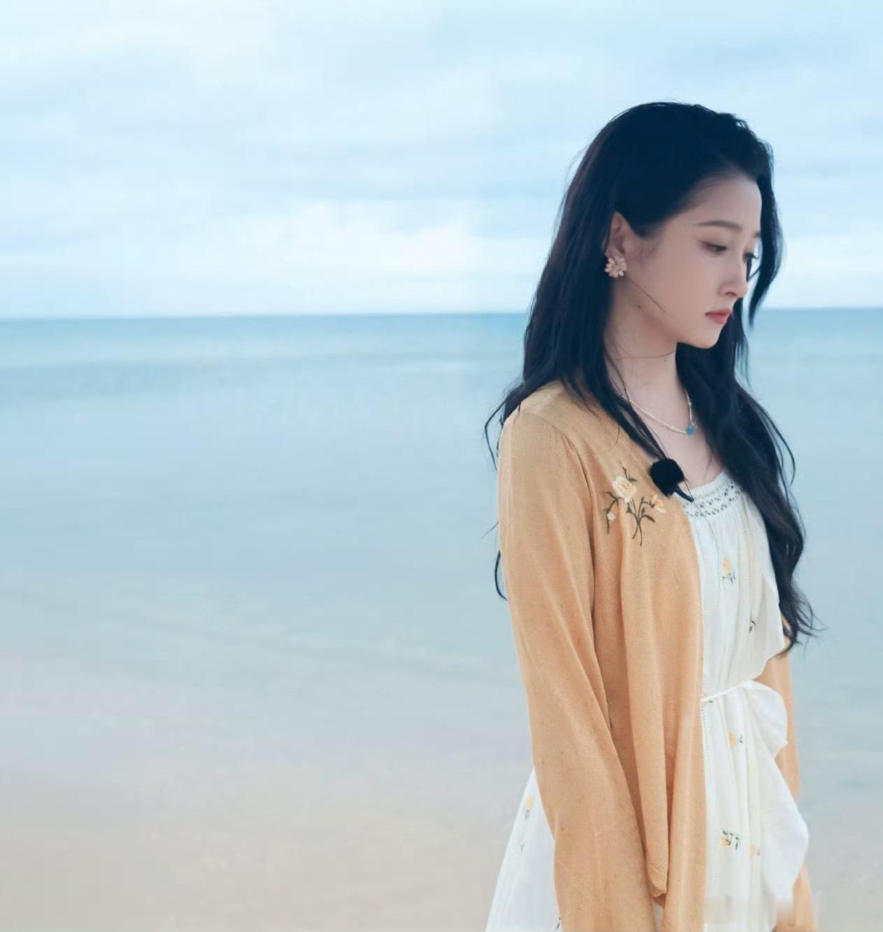 美美哒关晓彤 
