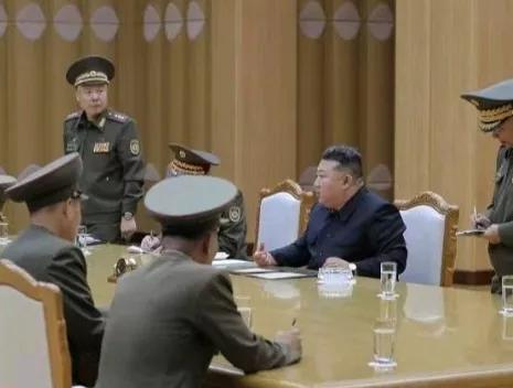 金正恩阐明强硬军事政治立场，三个没想到：

1.没想到金正恩不惜与韩国彻底决裂！