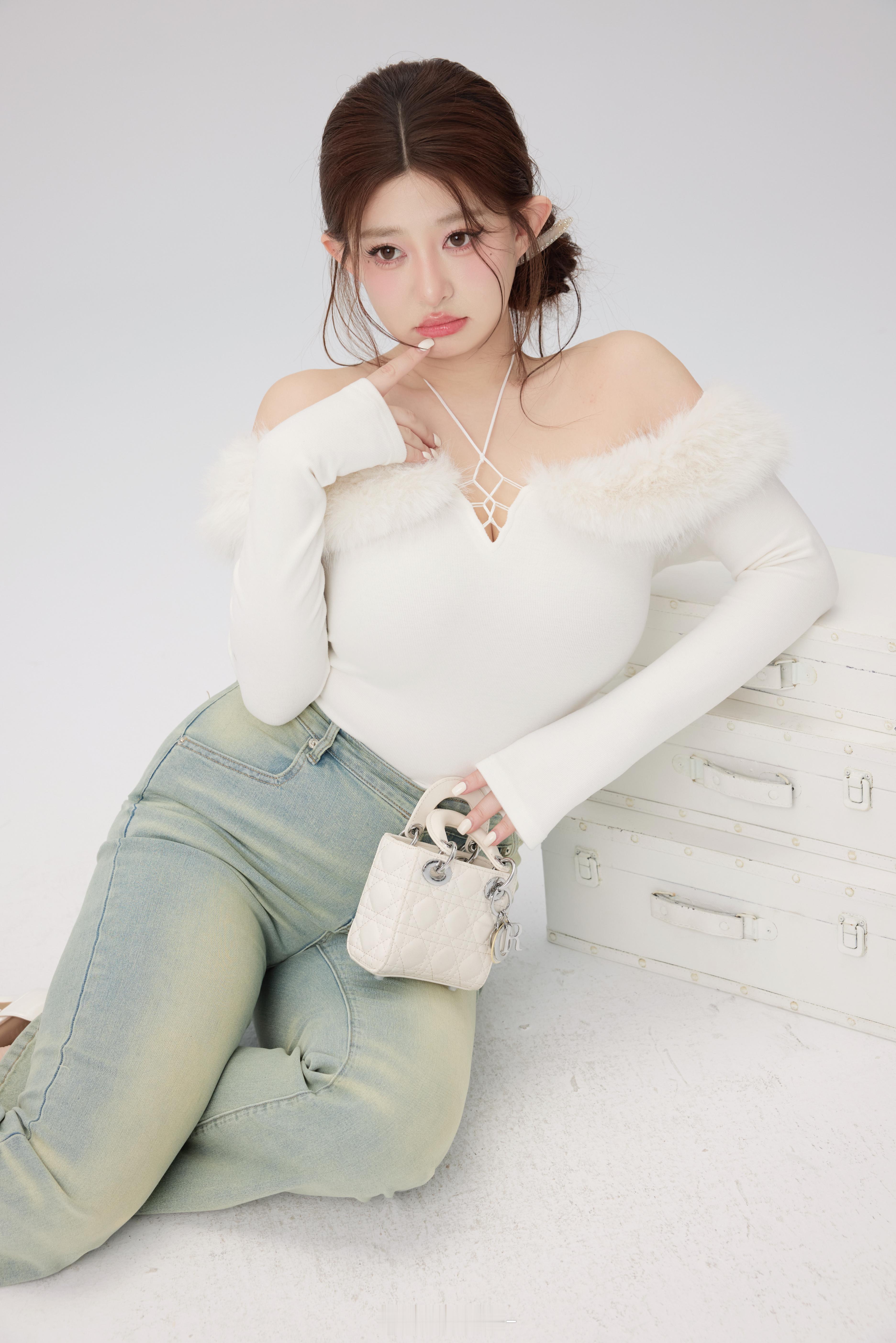 小设计款!!!纯欲天花板“妲己Tee”🦊双面澳绒磨绒的面料是换季刚需☀️!!!