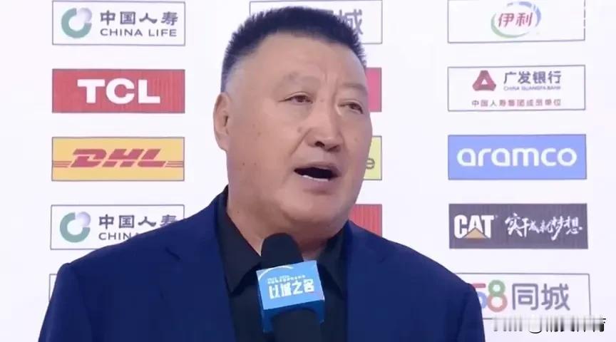 山西男篮在对手同时缺席两名主力球员的情况下，最终以25分惨败给南京同曦。面对没有